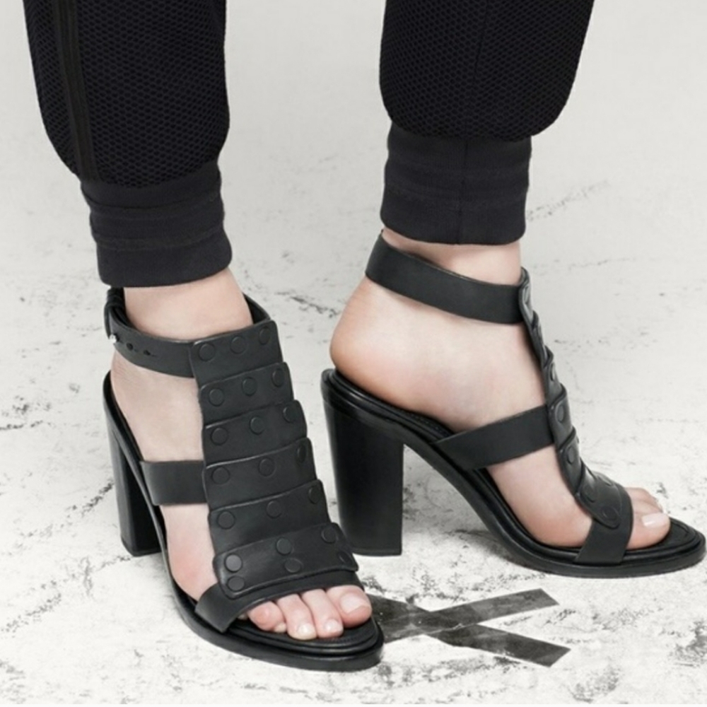 Rag & bone Sandal Deane Leather T Strap  EU 38 Black